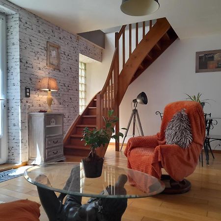 Maison de village avec cour intérieure et terrasse Septfonds Exterior foto