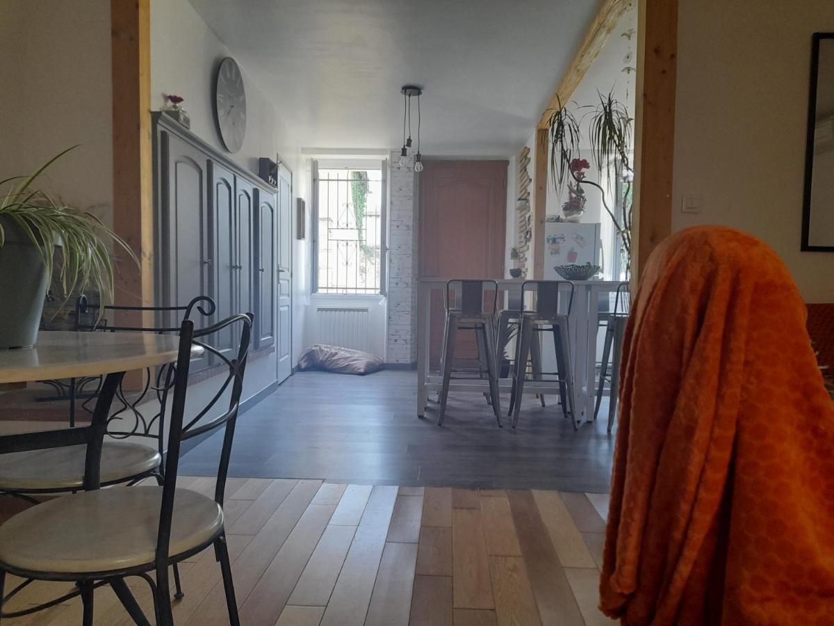 Maison de village avec cour intérieure et terrasse Septfonds Exterior foto